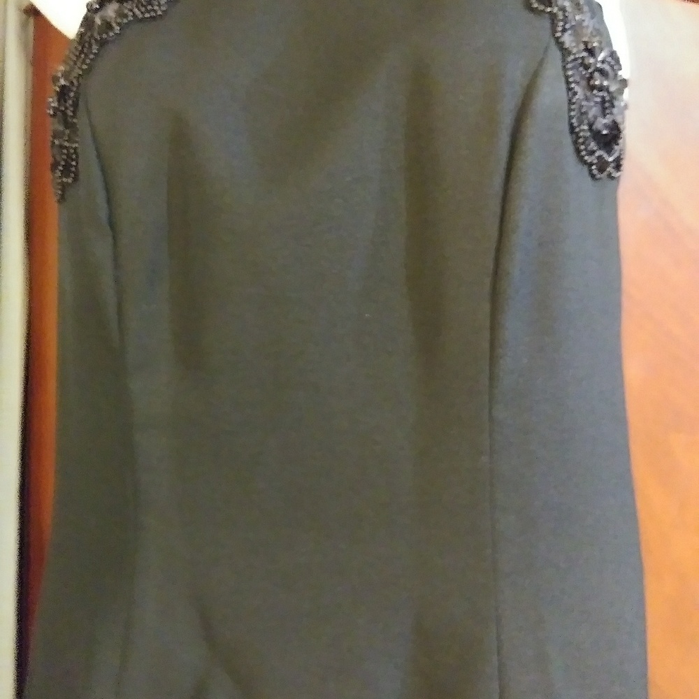 Dress - Picture 4 of 8
